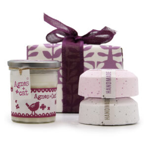 Set de Regalo: Bombas de baños  de Provenza & té y rosas+ Vela de Piedra Lunar